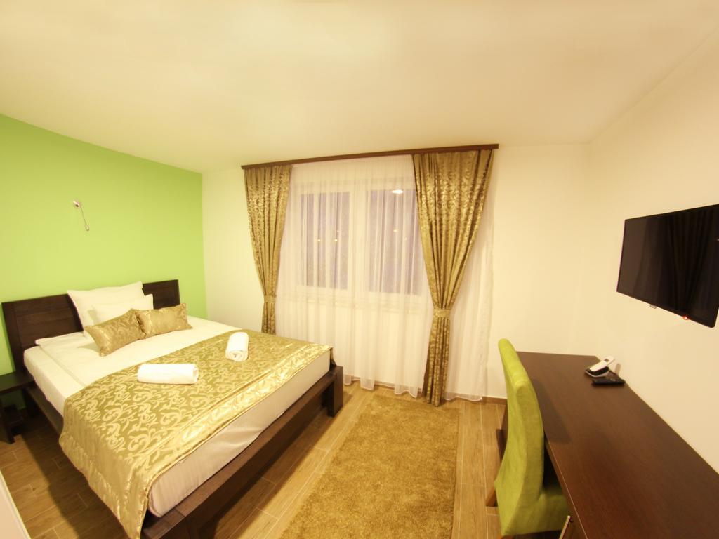 Hotel Dubai Plandiste Exterior foto